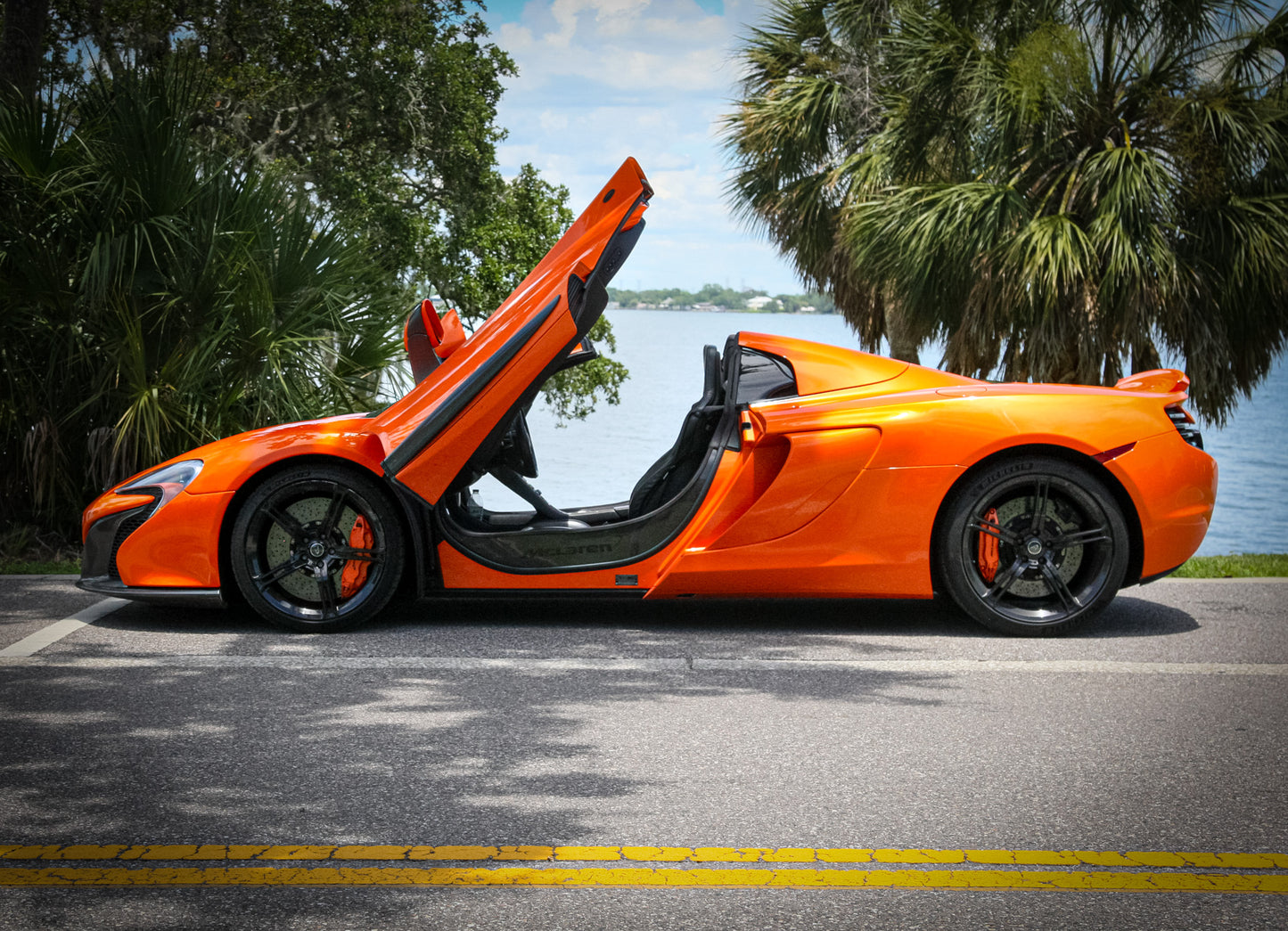 Orange McLaren 650s